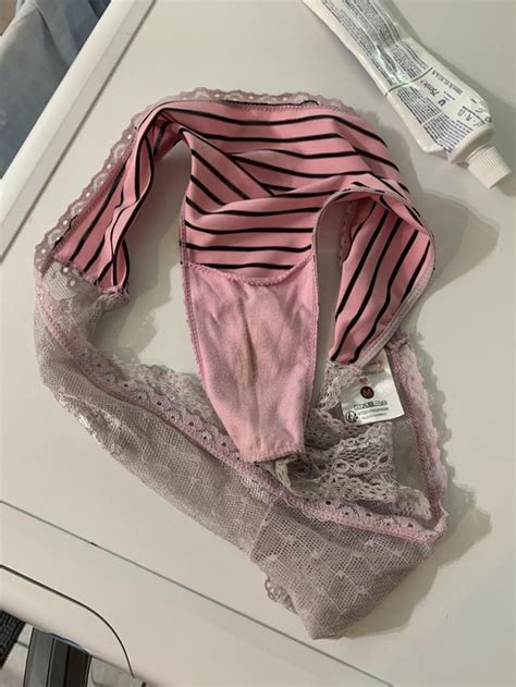Mother's underwear .